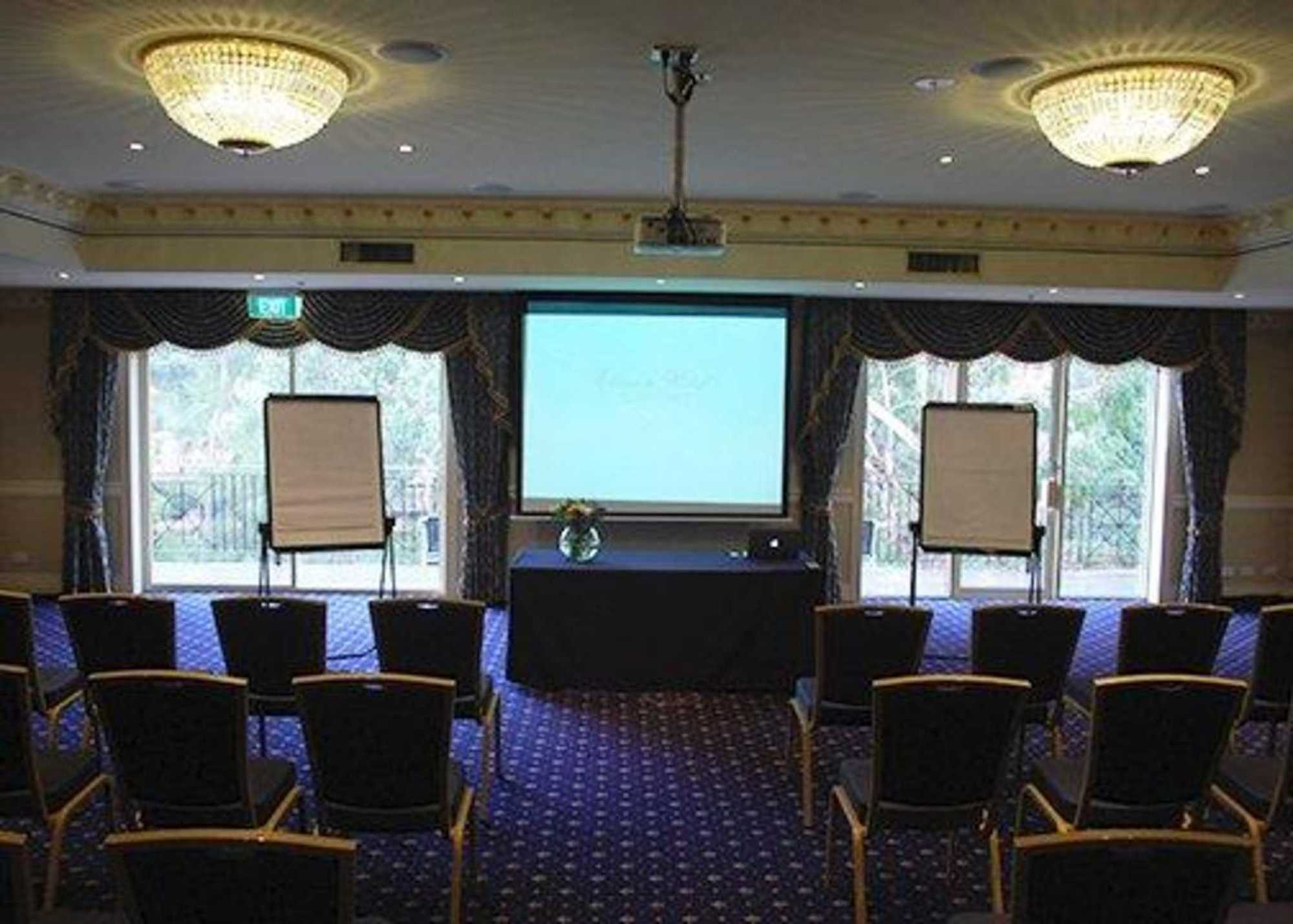 Canterbury International Hotel Forest Hill Ανέσεις φωτογραφία