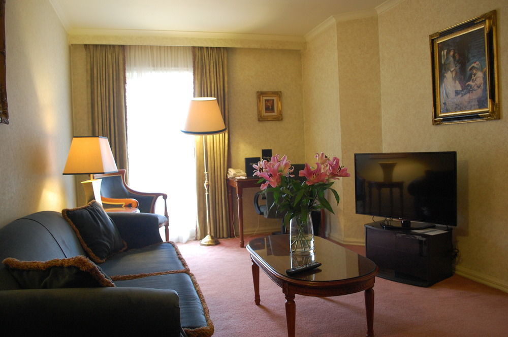 Canterbury International Hotel Forest Hill Εξωτερικό φωτογραφία