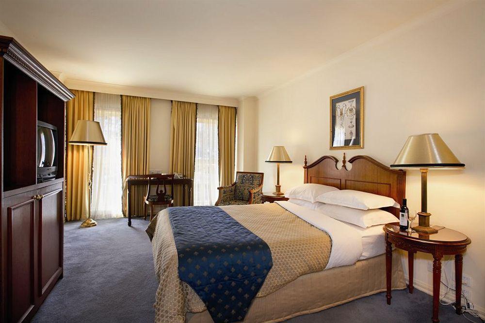 Canterbury International Hotel Forest Hill Εξωτερικό φωτογραφία