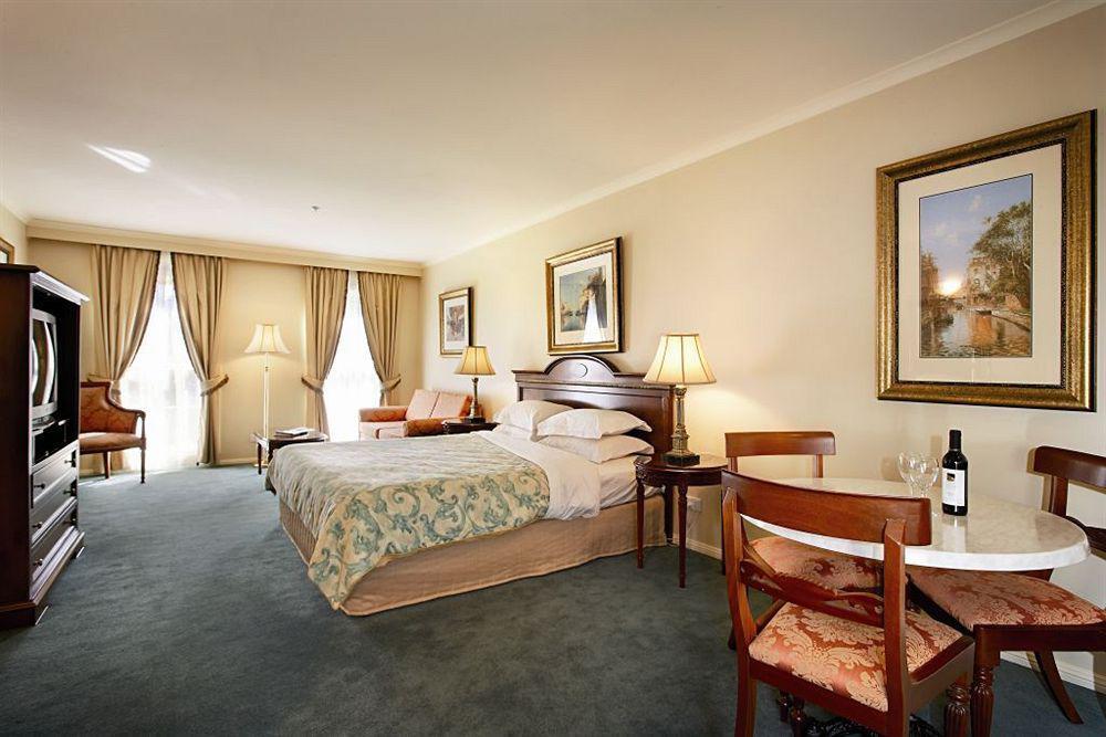 Canterbury International Hotel Forest Hill Εξωτερικό φωτογραφία